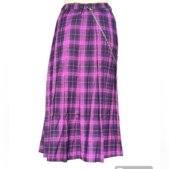 Listen Flavor Purple Checkered Pleated Midi Skirt With Chain Detail - Picture 4 of 11